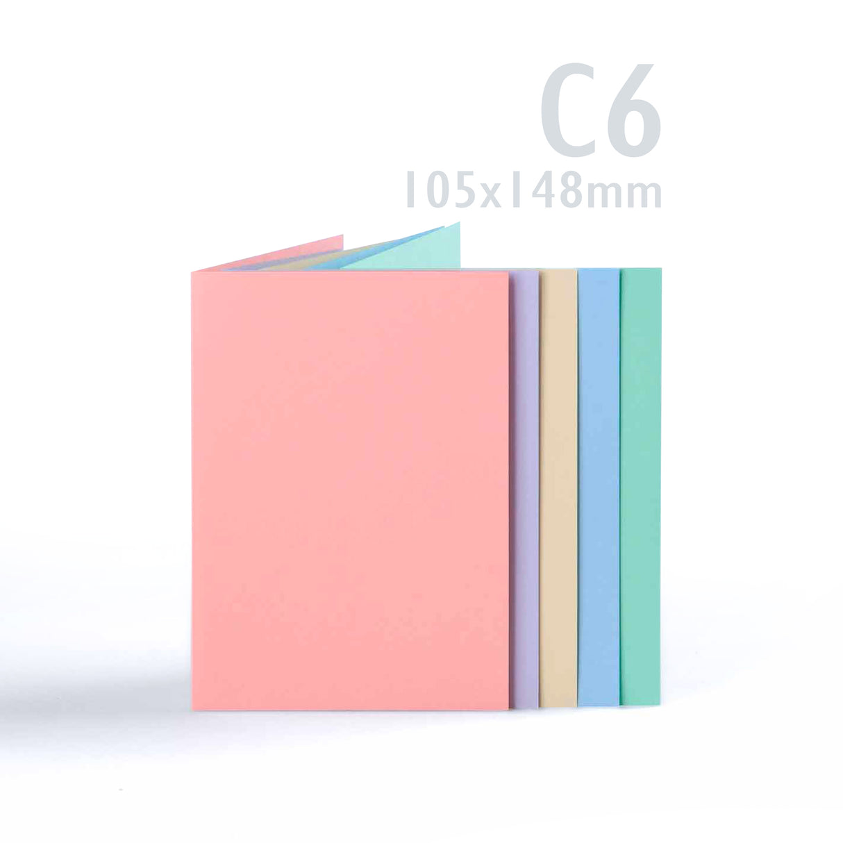 Gemengde pastelkleurige kaarten van 225 g/m² en bijpassende enveloppen van 100 g/m²