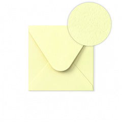 Ivoorkleurige Envelop met Hamerslagstructuur 110 x 110 mm