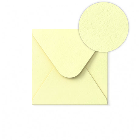 Ivoorkleurige Envelop met Hamerslagstructuur 130 x 130 mm