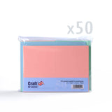 Gemengde pastelkleurige kaarten van 225 g/m² en bijpassende enveloppen van 100 g/m²