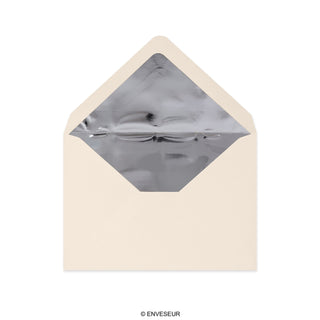 Enveloppen met decoratieve binnenzijde