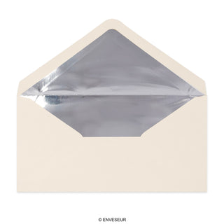 Enveloppen met decoratieve binnenzijde